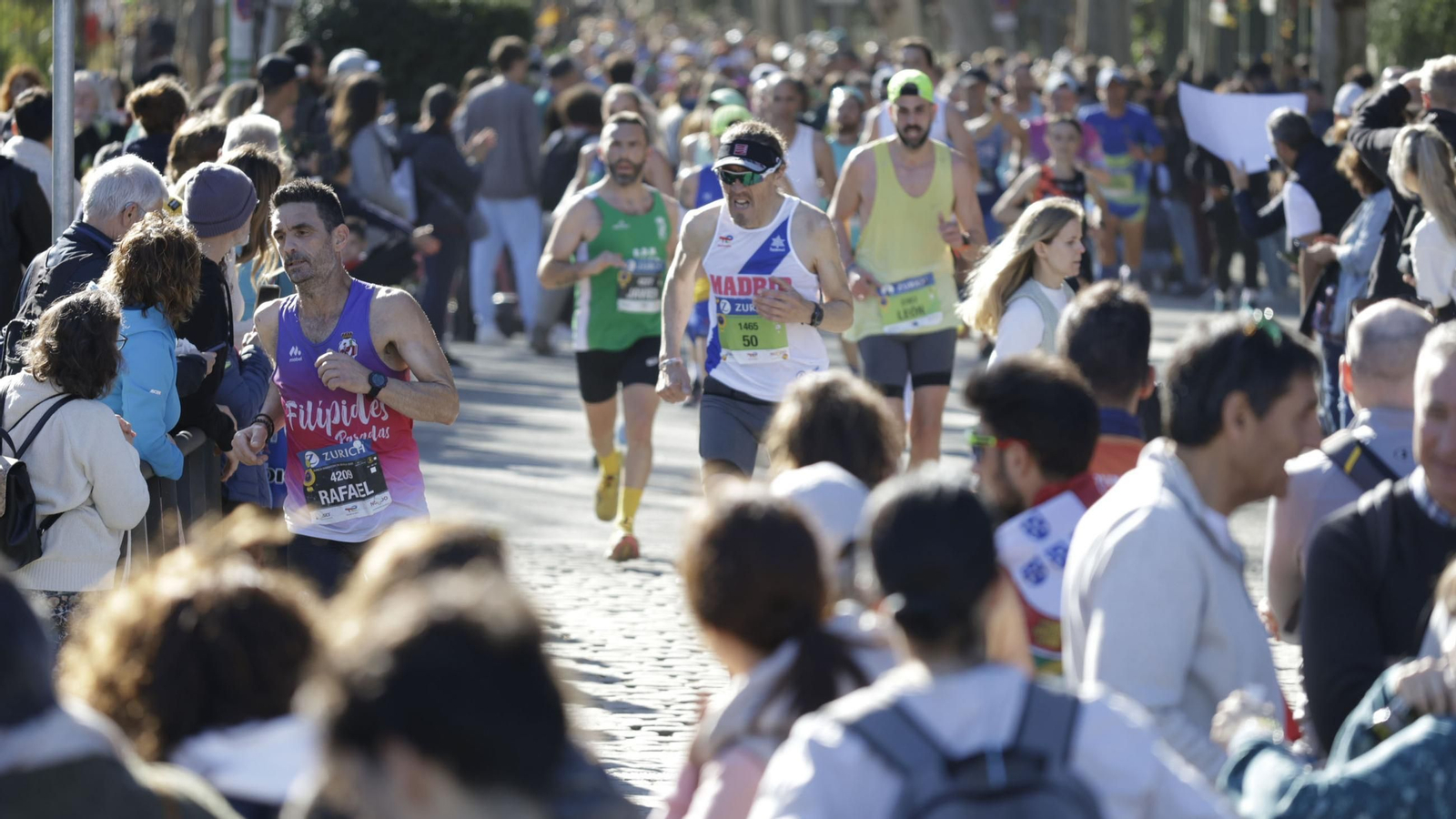 Búscate en el Zurich Maratón de Sevilla 2025
