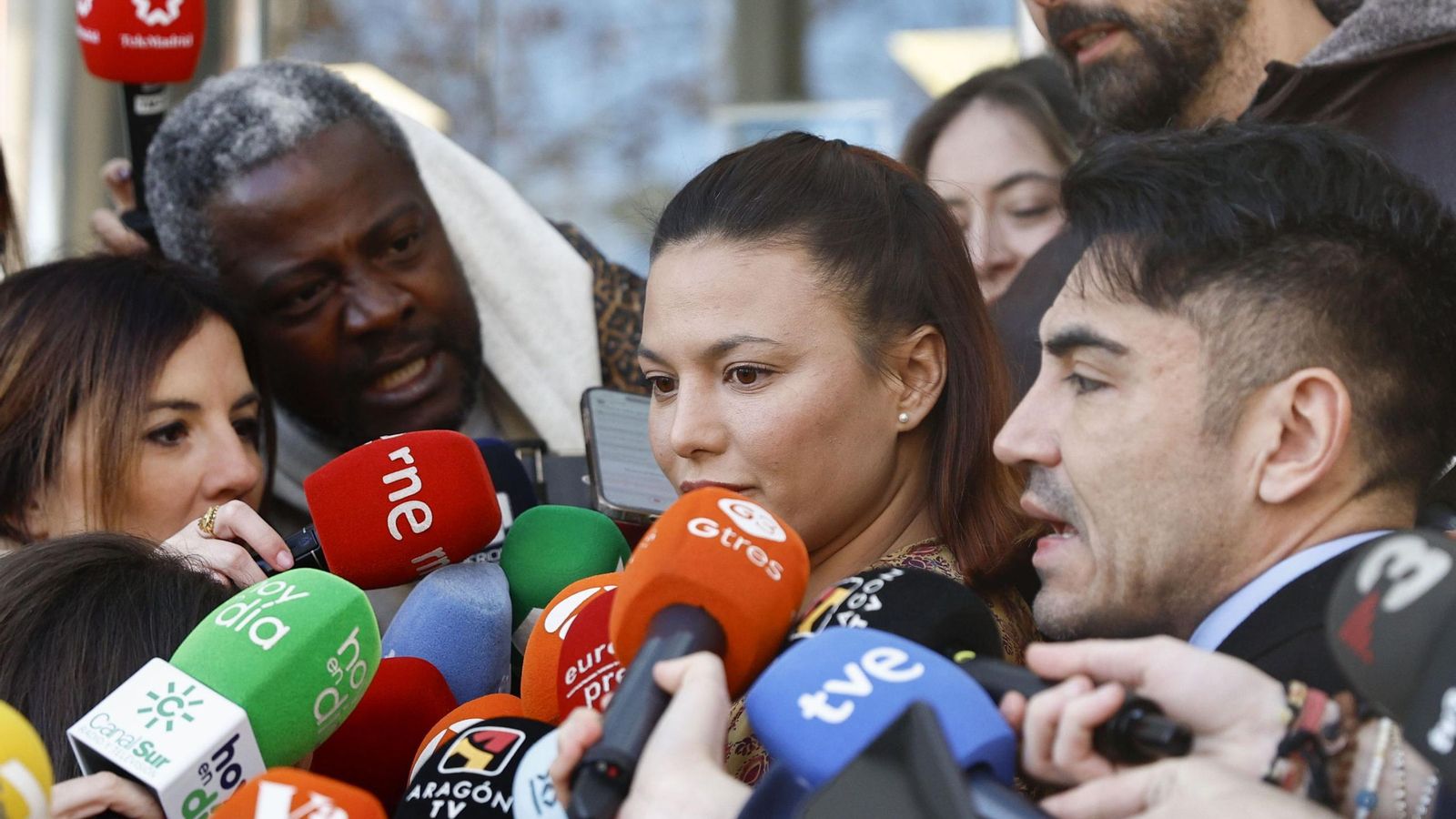 La actriz Elisa Mouliaá, a su llegada al tribunal.