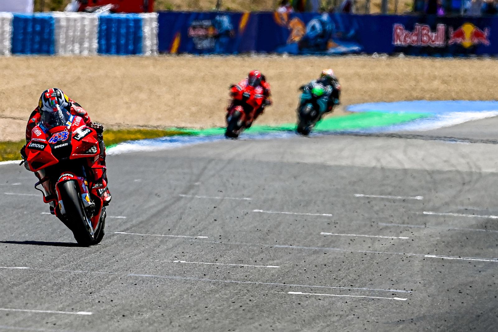 Miller, escapado de Bagnaia y Morbidelli en el pasado GP de España.