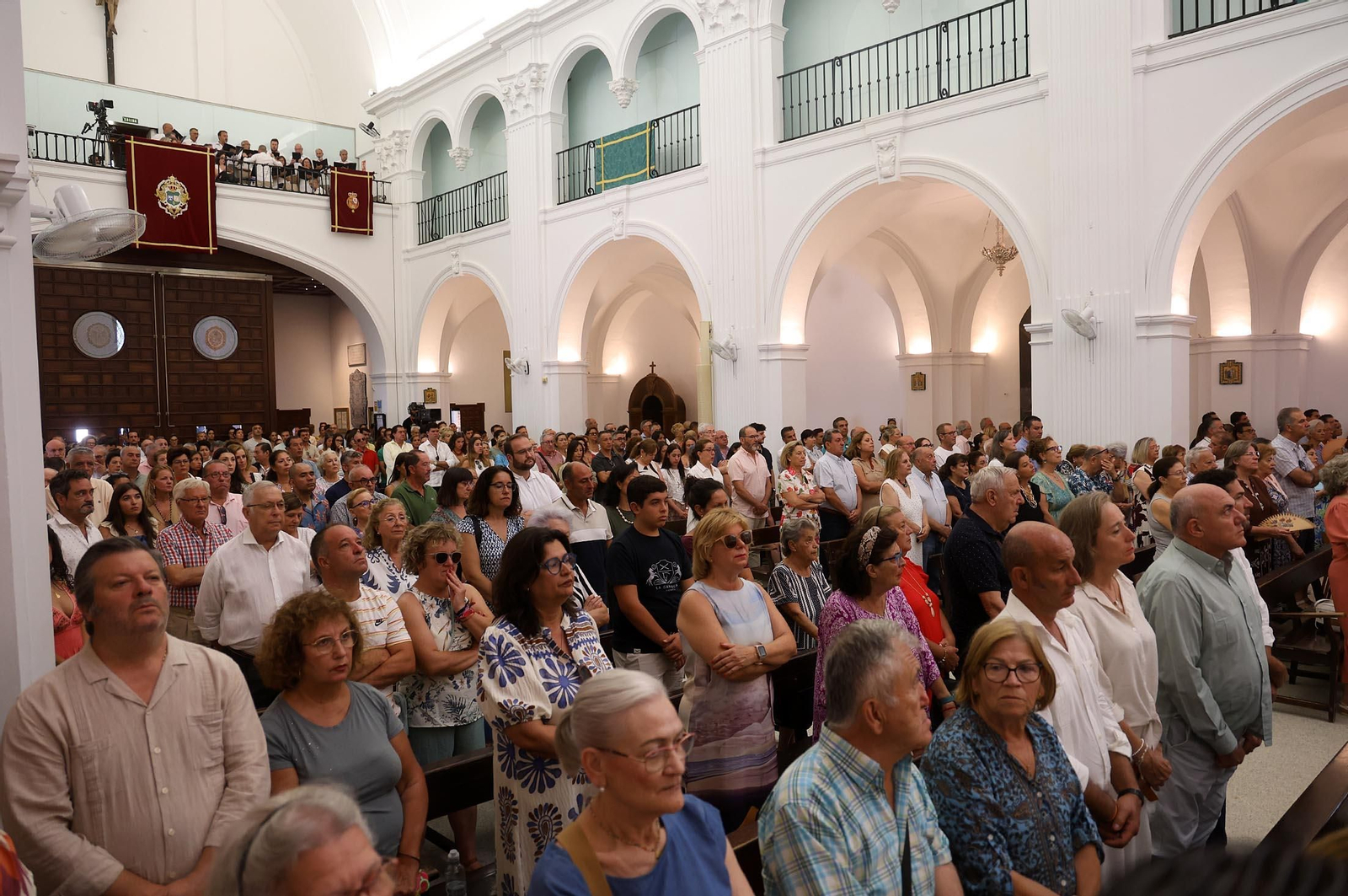 Rocío Chico 2025: Solemne Función Votiva y Procesión Eucarística, con el Santísimo bajo palio por el entorno del Santuario