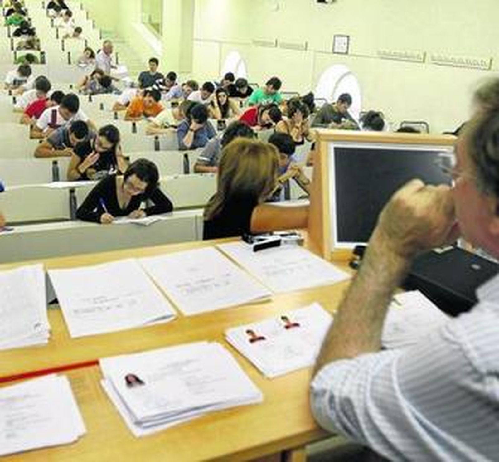 Uno de los exámenes de Selectividad celebrado días atrás en el campus de Cádiz.
