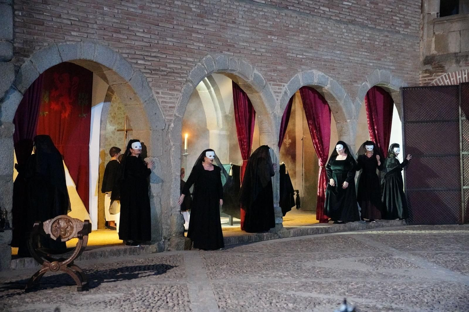 El Halcón y la Columna regresa con éxito a Belalcázar, en imágenes