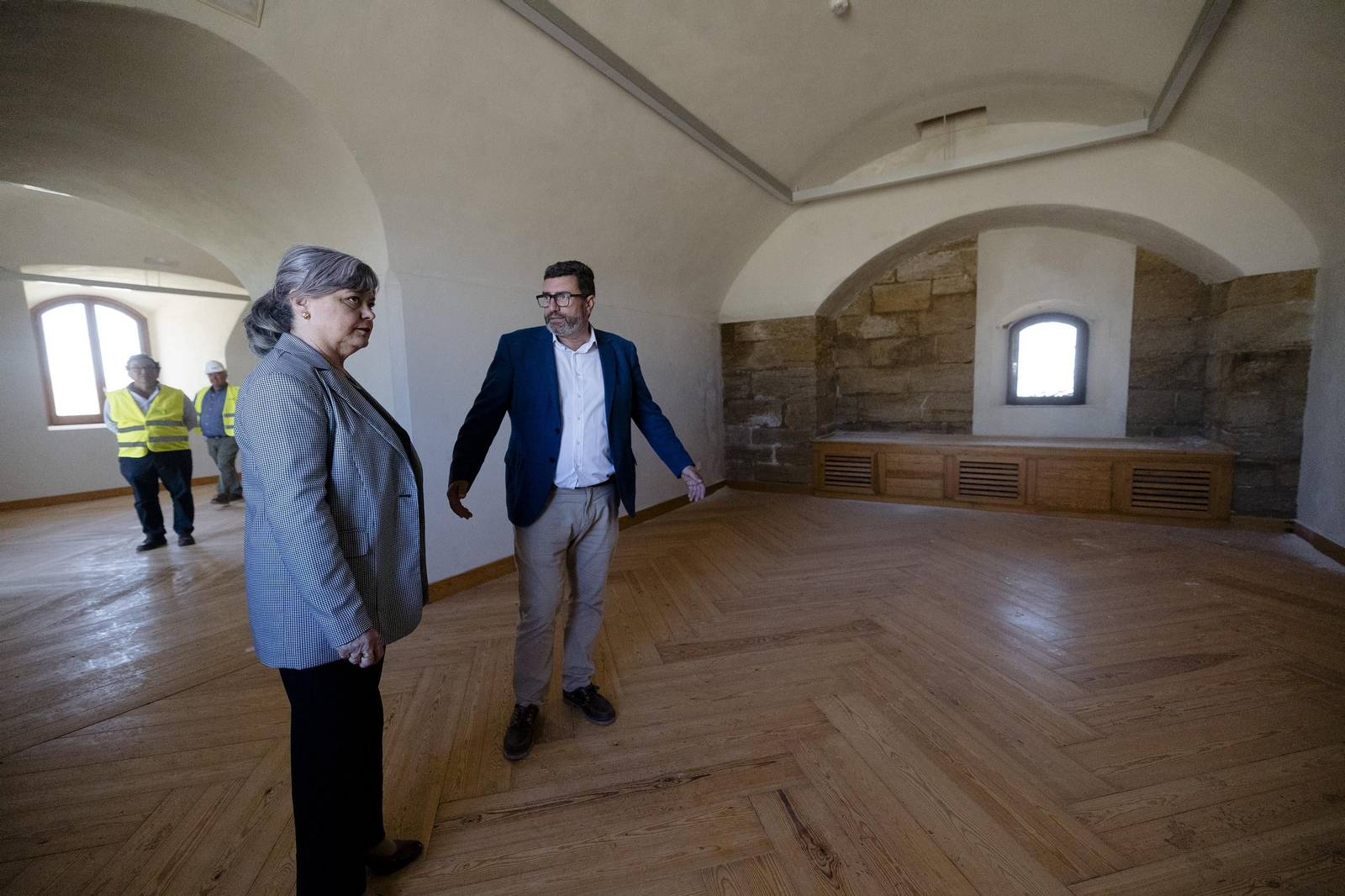Imágenes de las obras de rehabilitación en el recinto interior del castillo de San Sebastián.