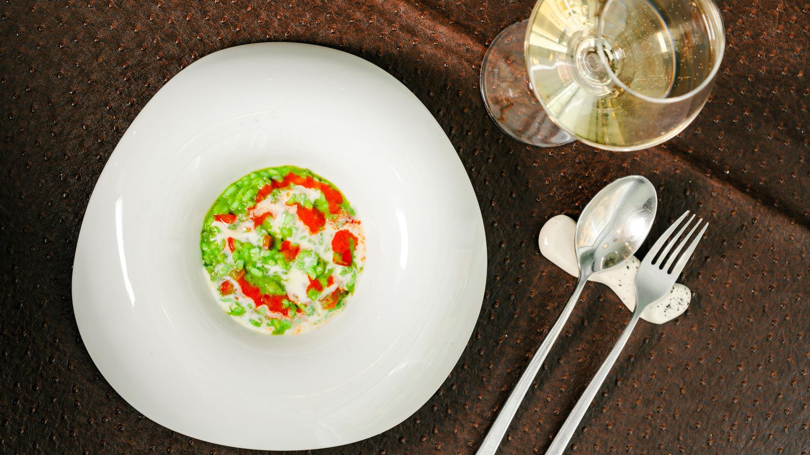 El risotto salsiccia e friarielli y pimiento fermentado en vinagre de Mura Mura. El risotto salsiccia e friarielli y pimiento fermentado en vinagre de Mura Mura.