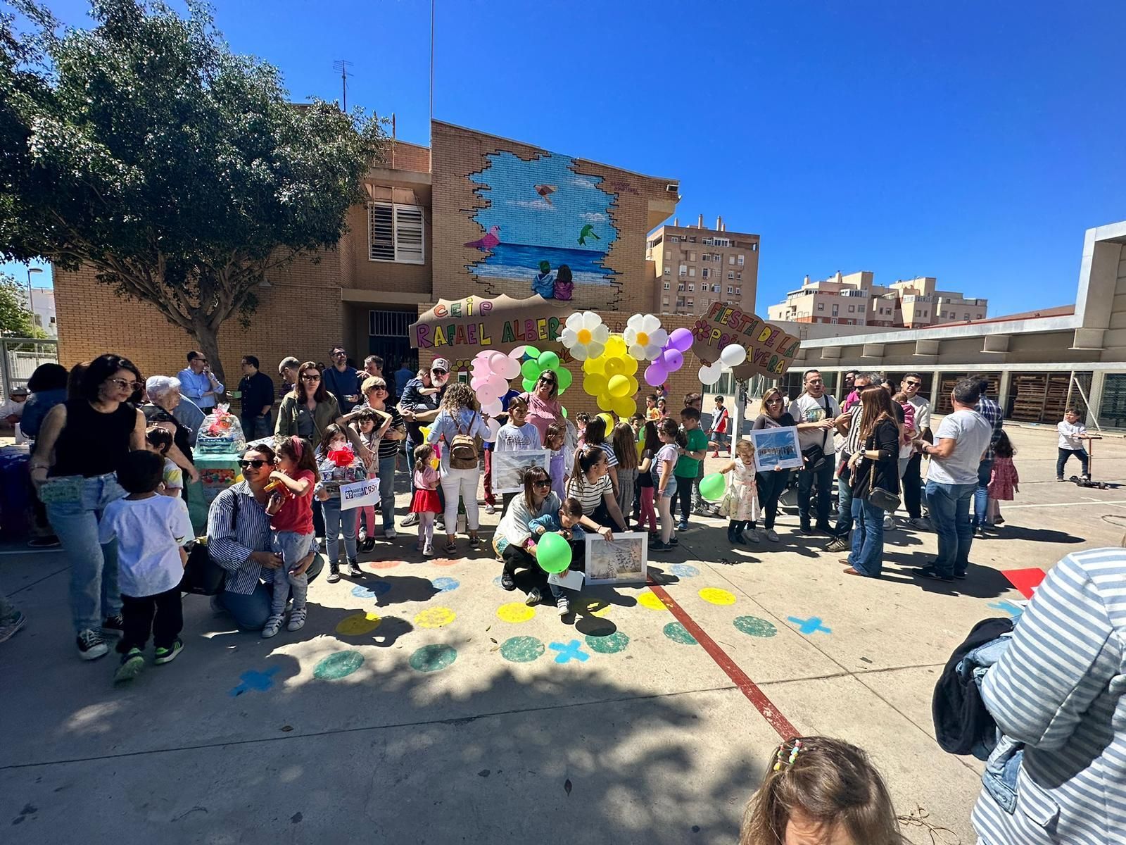 Fiesta de la Primavera en el CEIP Rafael Alberti para hacer del colegio un espacio cardioasegurado y cardiosaludable