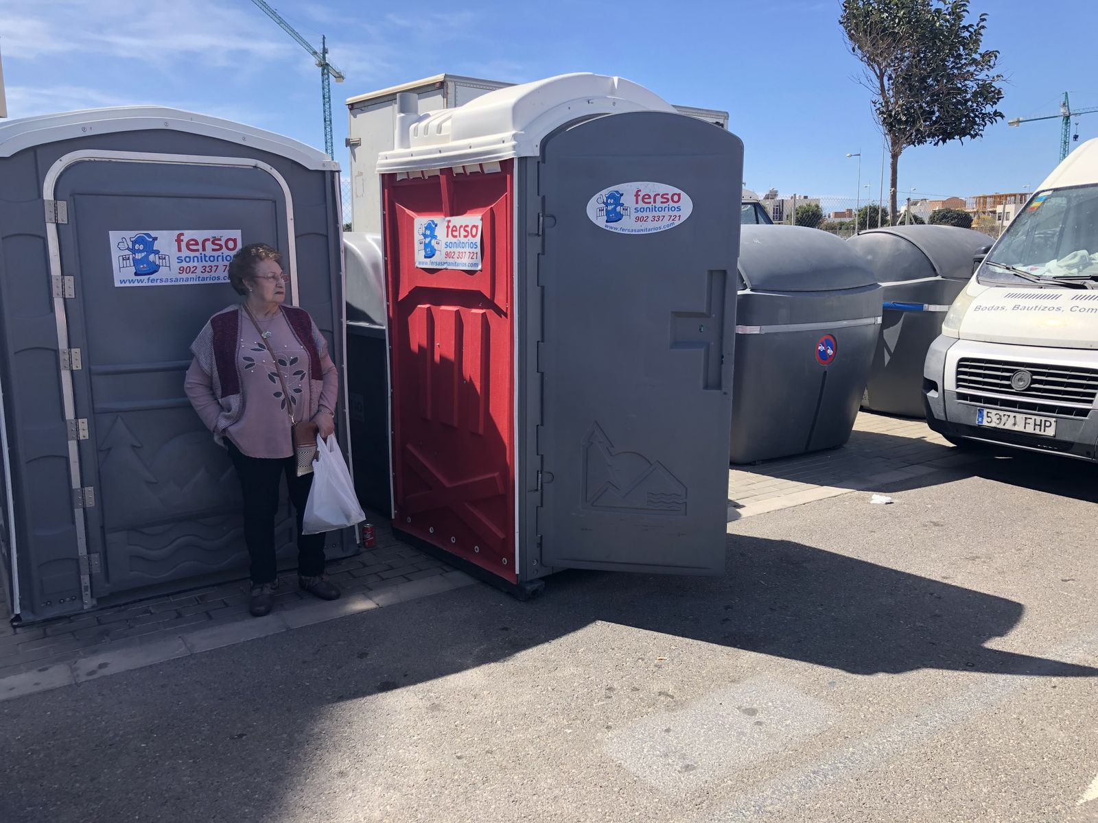 Aseos públicos en el mercadillo