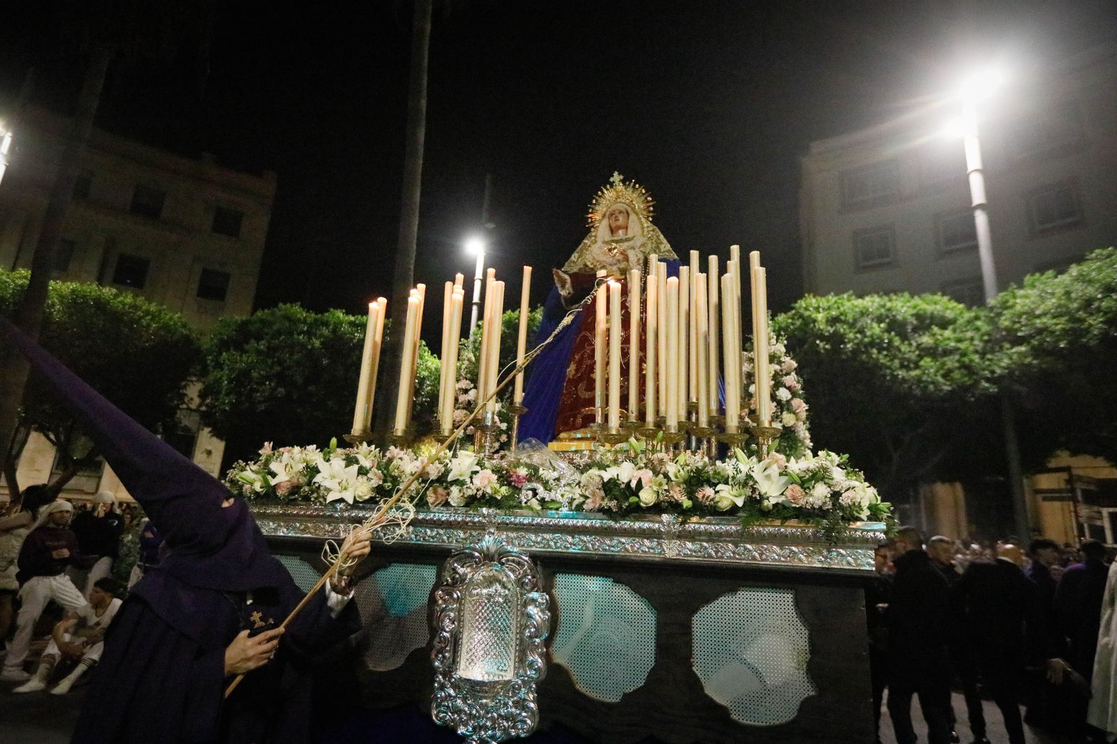 La procesión del Encuentro, en imágenes
