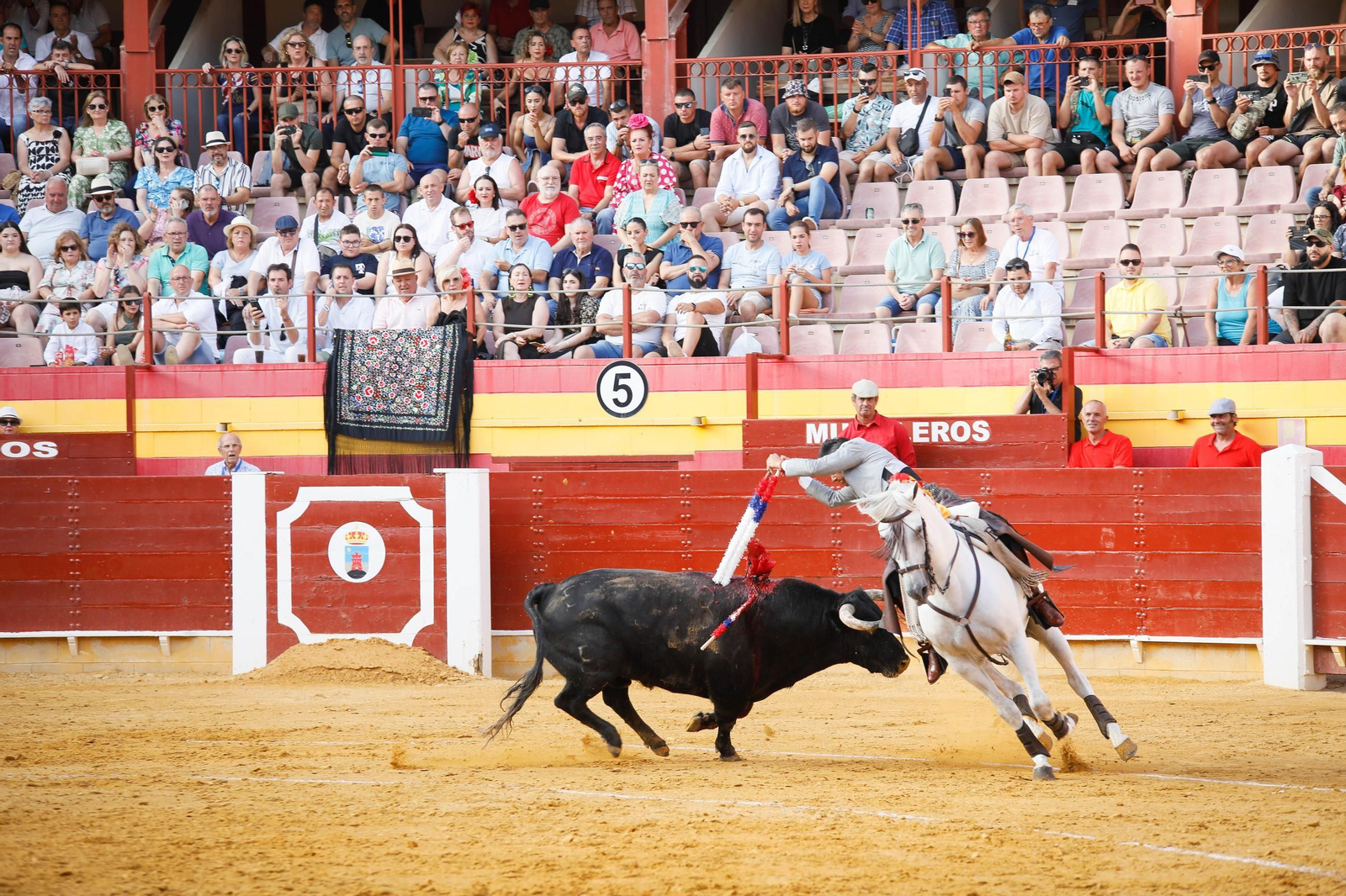 Imágenes de la corrida de toros en Roquetas de Mar