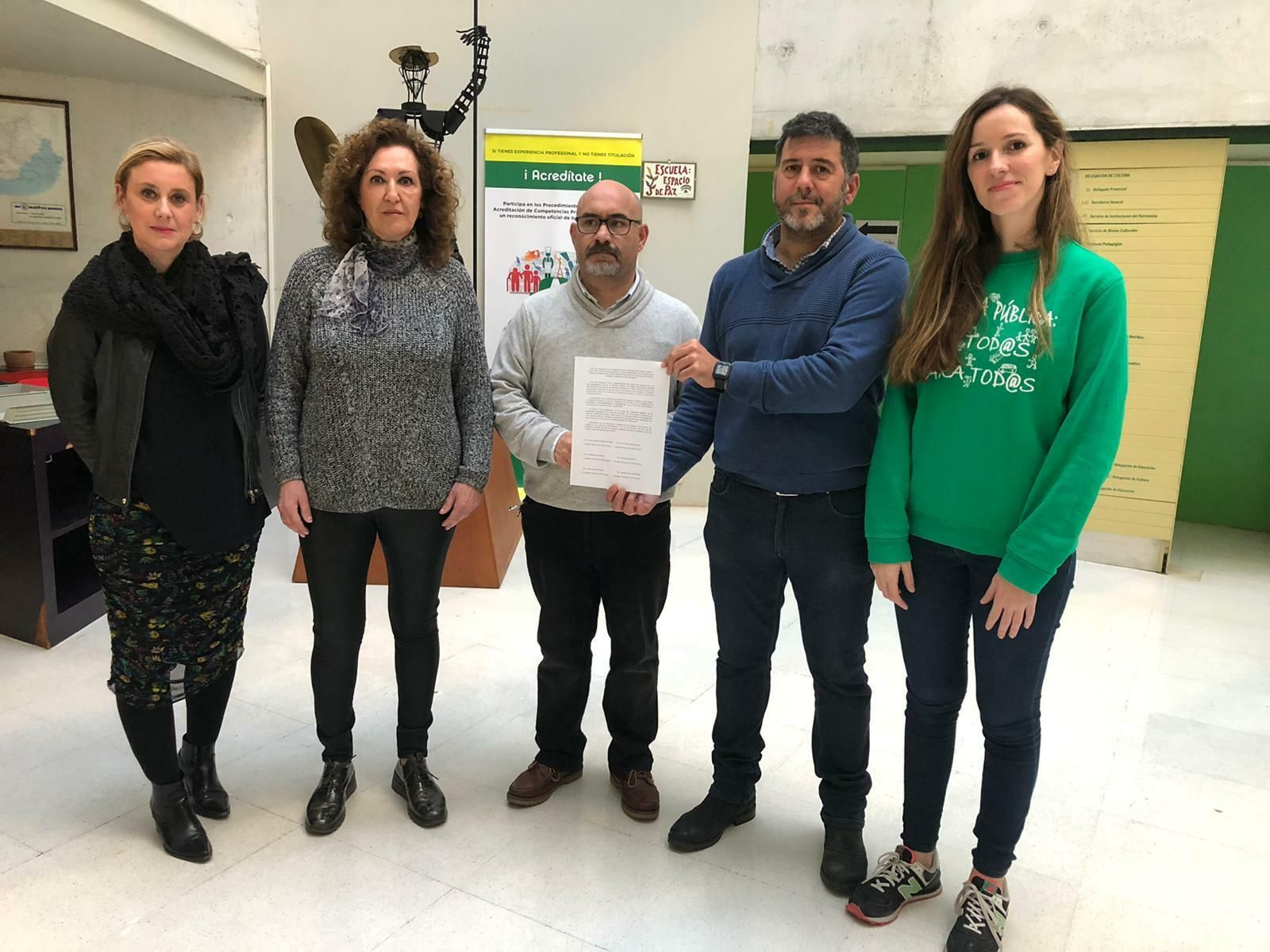 Sindicatos de Educación se levantan de la Mesa del Consejo Escolar Provincial en contra del Decreto de Escolarización