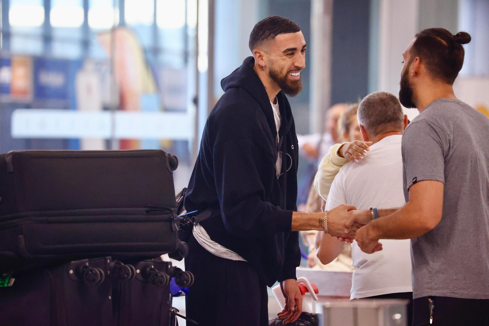 Las fotos de la llegada de Chris Duarte, fichaje estelar del Unicaja, a Málaga