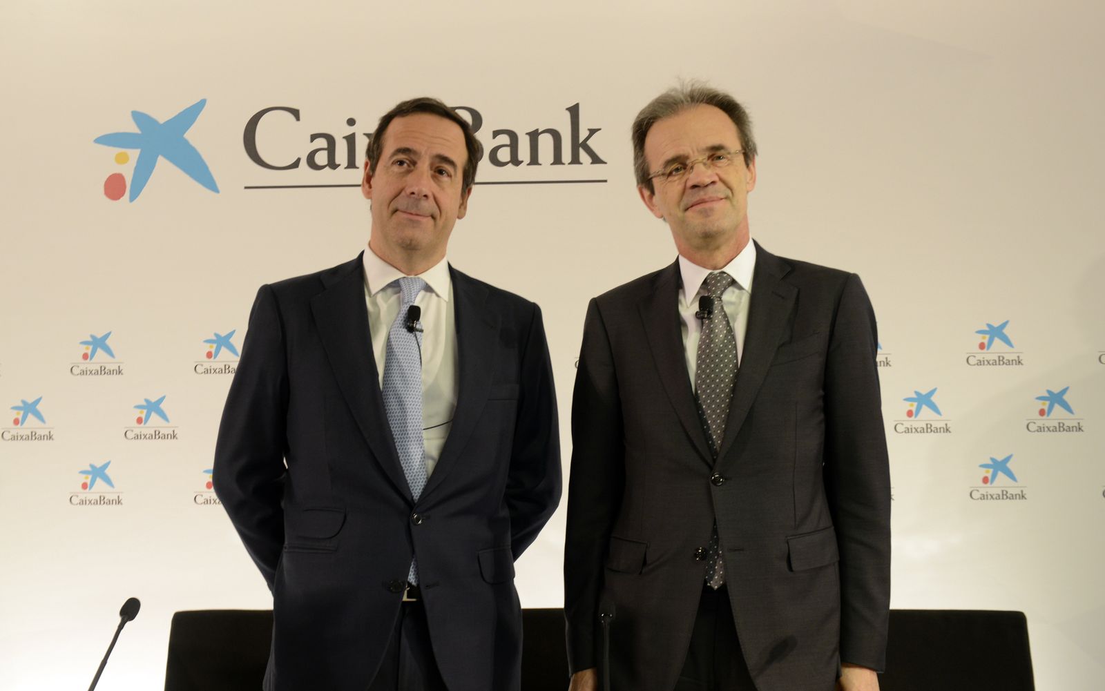 El consejero delegado  de Caixabank, Gonzalo Gortázar y el presidente, Jordi Gual.