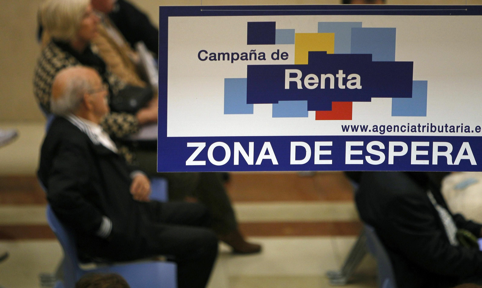 Zona de espera de una de las oficinas de la Agencia Tributaria.