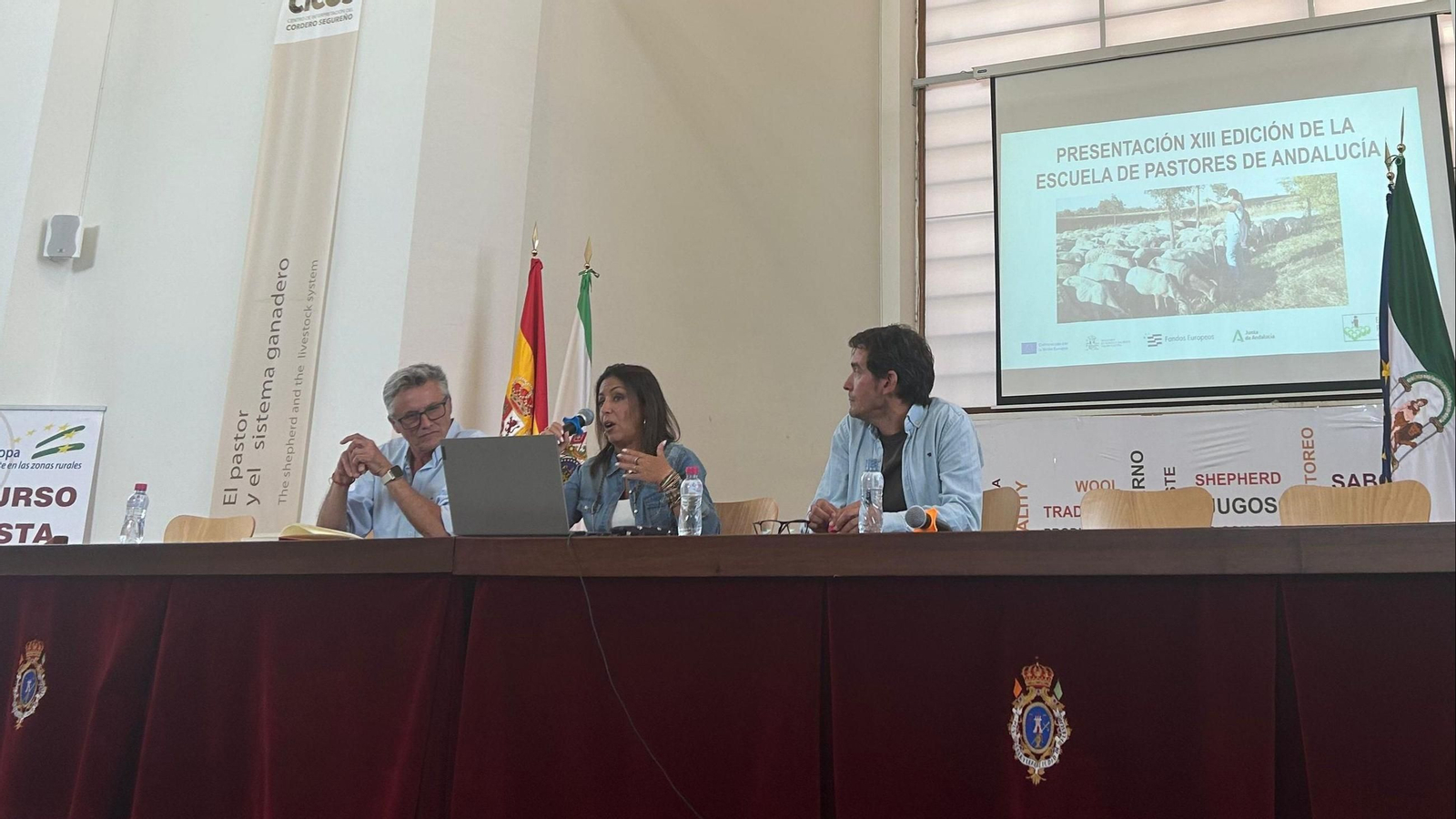 La presidenta del Ifapa, Marta Bosquet, presenta en Huéscar la nueva edición de la Escuela de Pastores de Andalucía