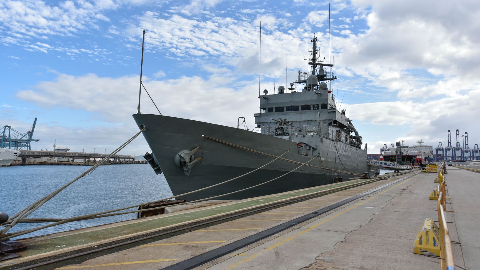 Las fotos de la patrullera Atalaya en el puerto de Algeciras