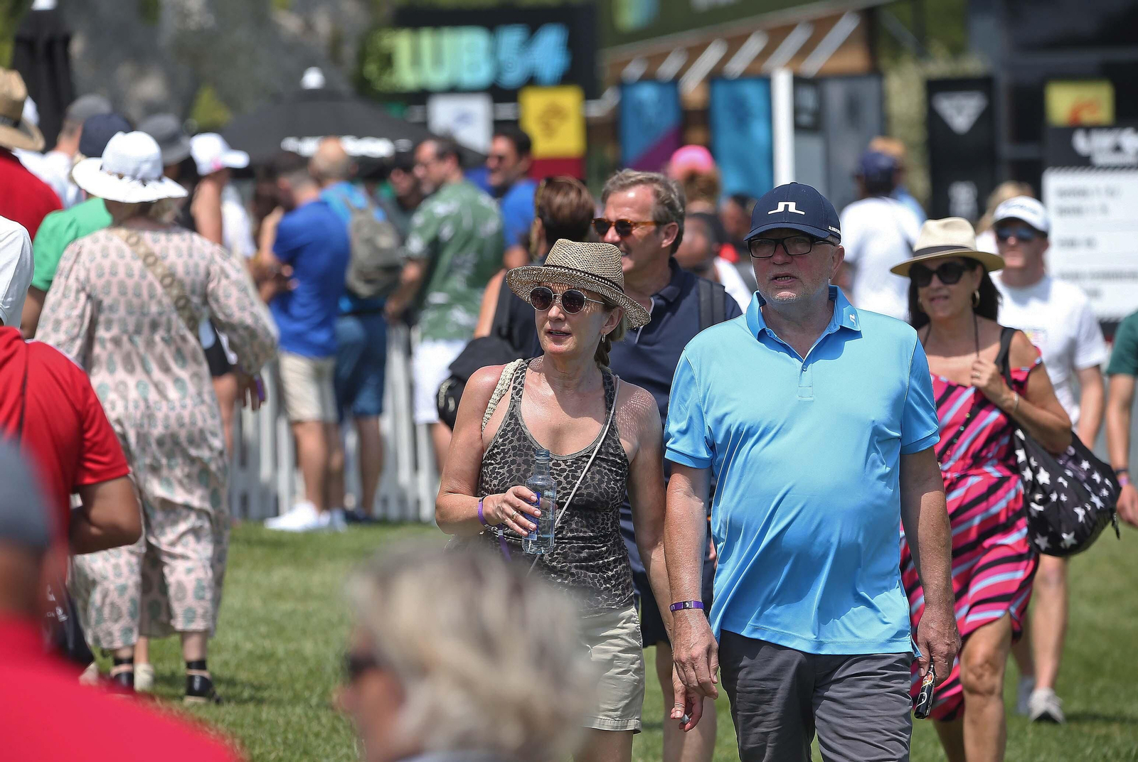 Ambiente durante la  jornada final del LIV Golf Andalucía 2023 en Valderrama