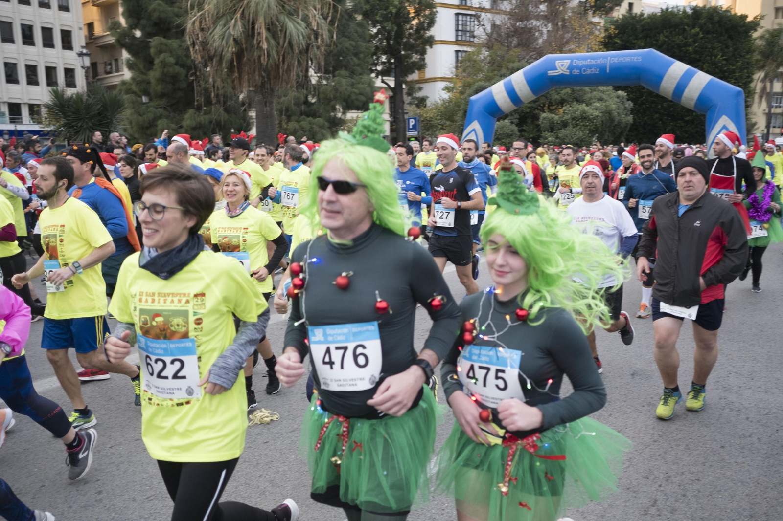 Las imágenes de la segunda edición de la San Silvestre gaditana