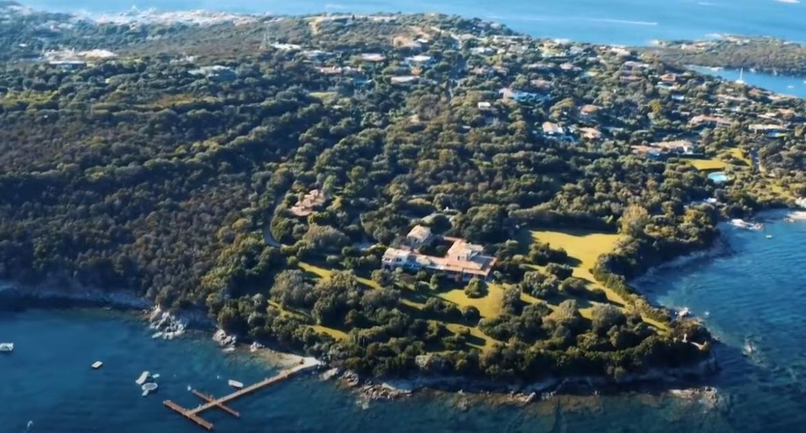 La mítica villa de las fiestas 'Bunga bunga' de Berlusconi sale a subasta