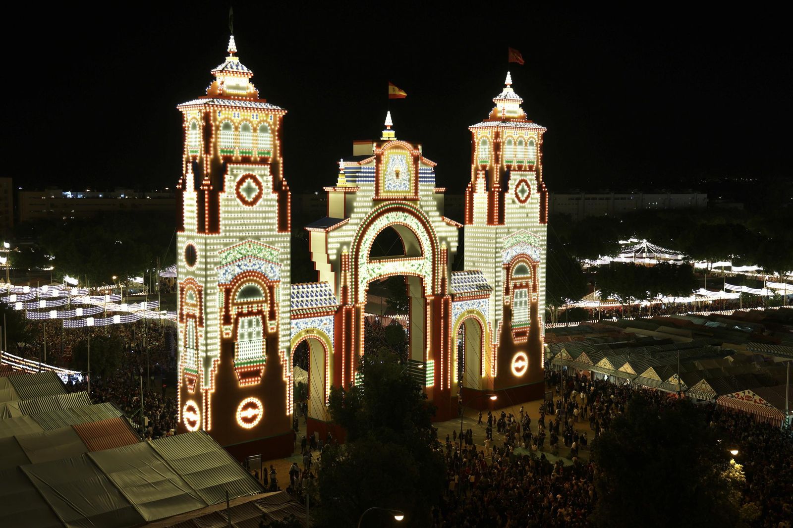 Alumbrao de la portada de Feria 2025