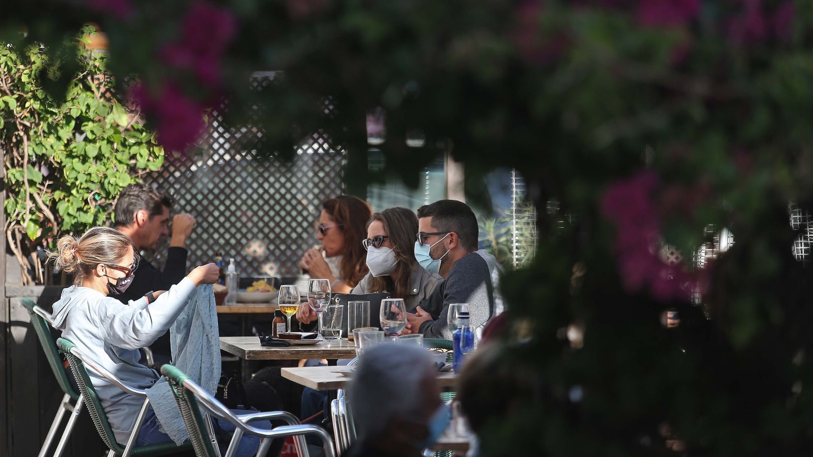 La terraza de un establecimiento en Tarifa.