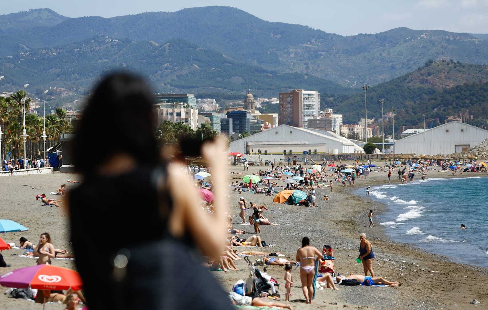 Un domingo de temperaturas altas y tiempo de playa