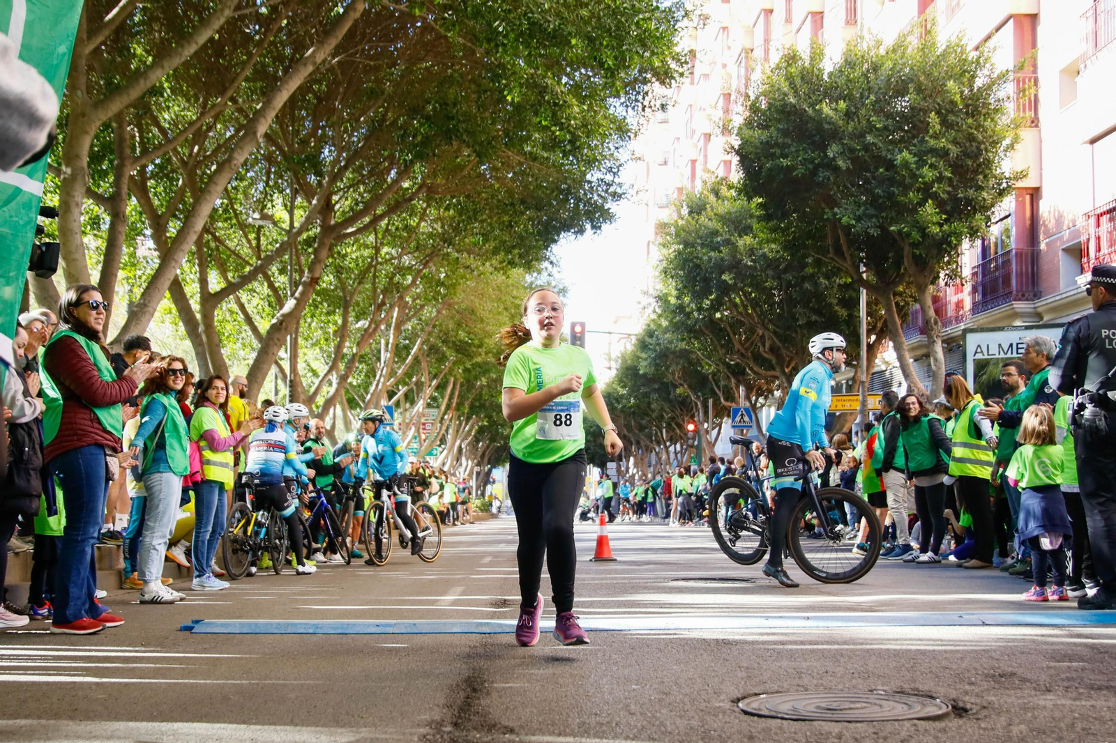 Imágenes de la Carrera contra el Cáncer de Almería