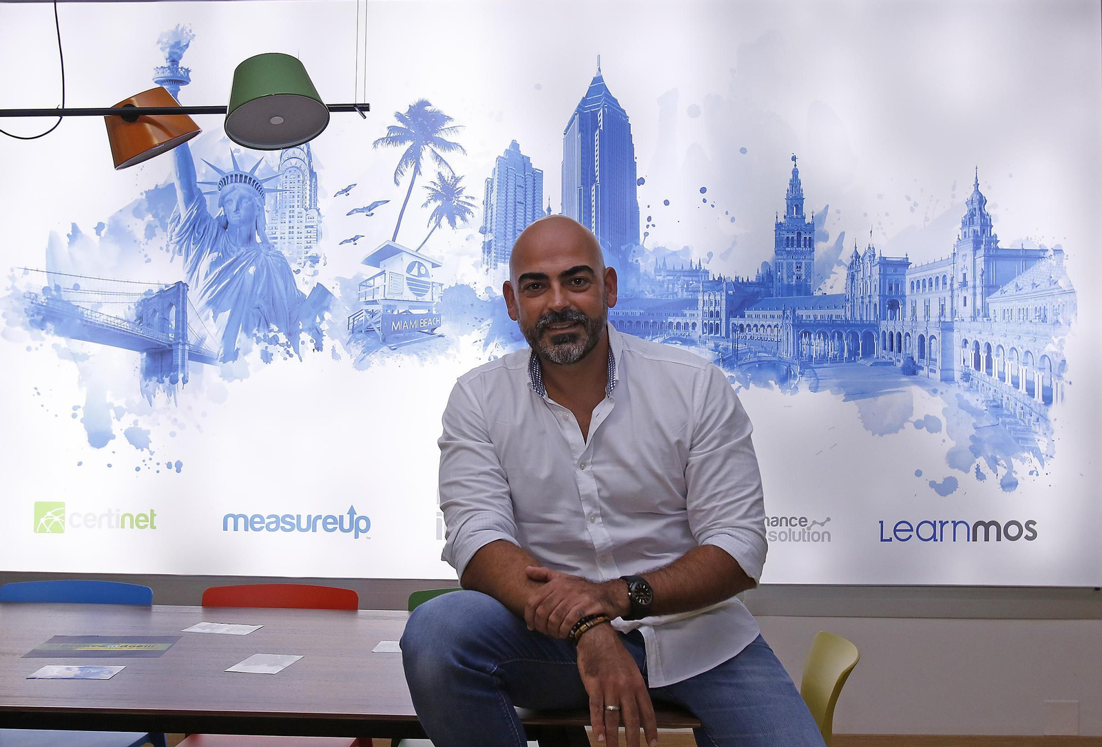 Sam Brocal, CEO de Media Interactiva, en la sede de la empresa,  en el municipio sevillano de Tomares.