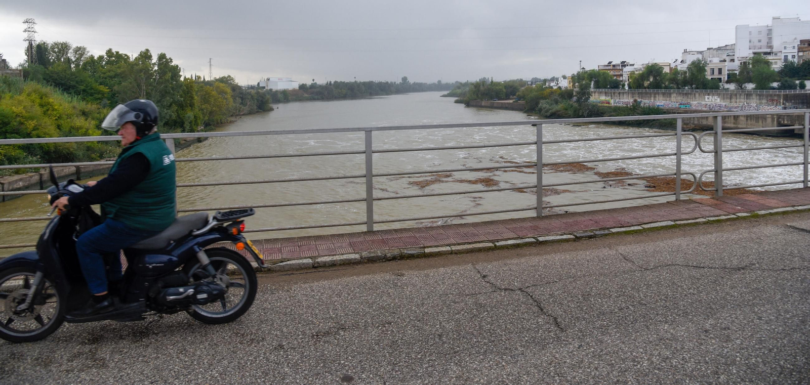Situación de la presa de Alcalá del Río. Situación de la presa de Alcalá del Río.