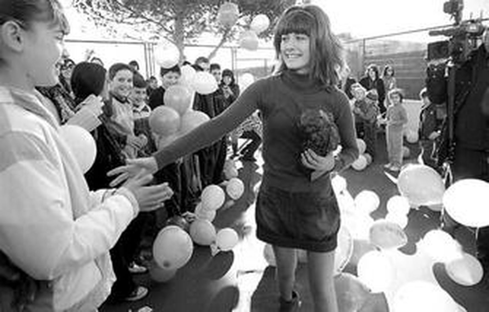 Nerea Camacho, a su llegada ayer al colegio en el que estudia.