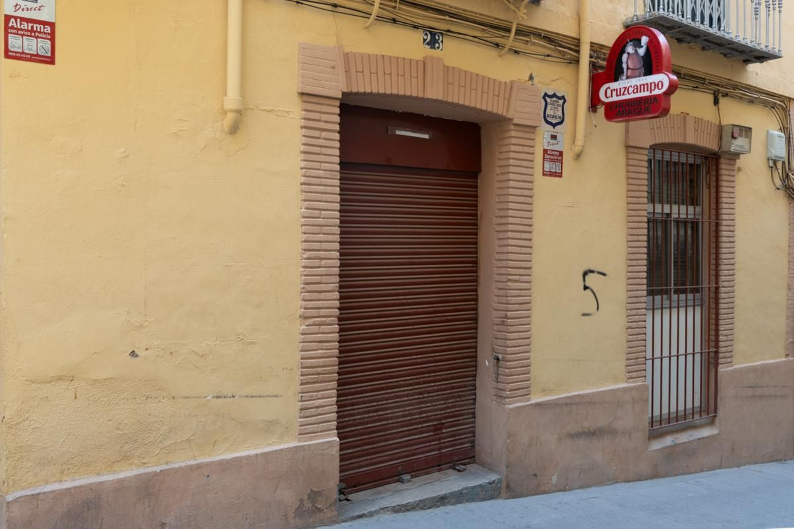 Locales vacíos en el centro de Jaén, en imágenes