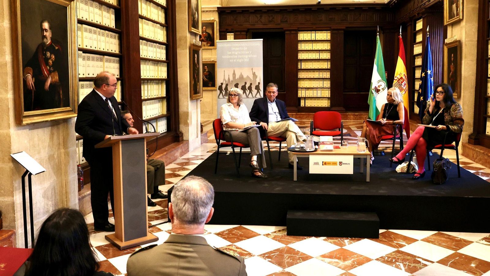 Un momento del acto en el Archivo de Indias.