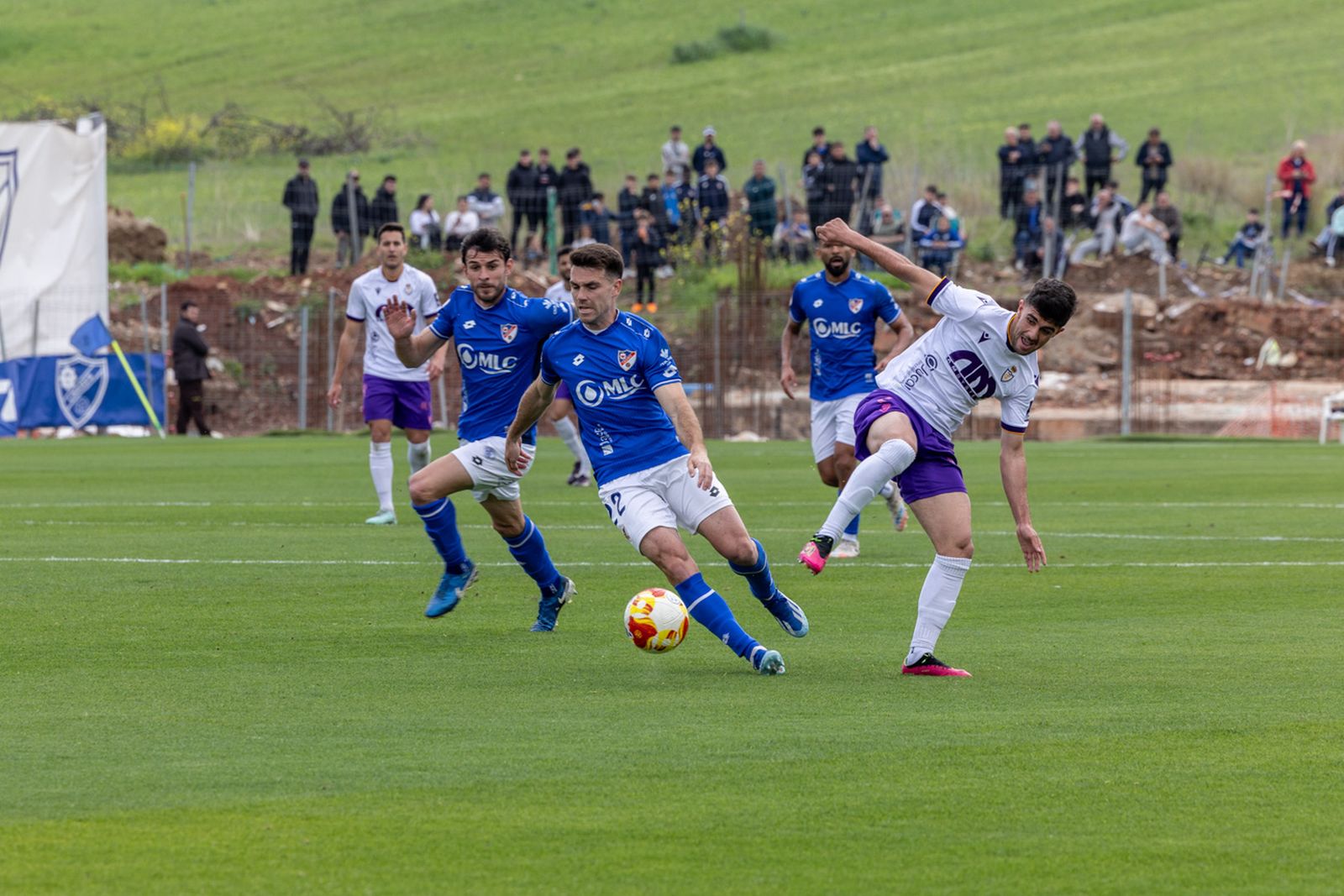 Las mejores imágenes del empate en el derbi entre Linares Deportivo y Real Jaén