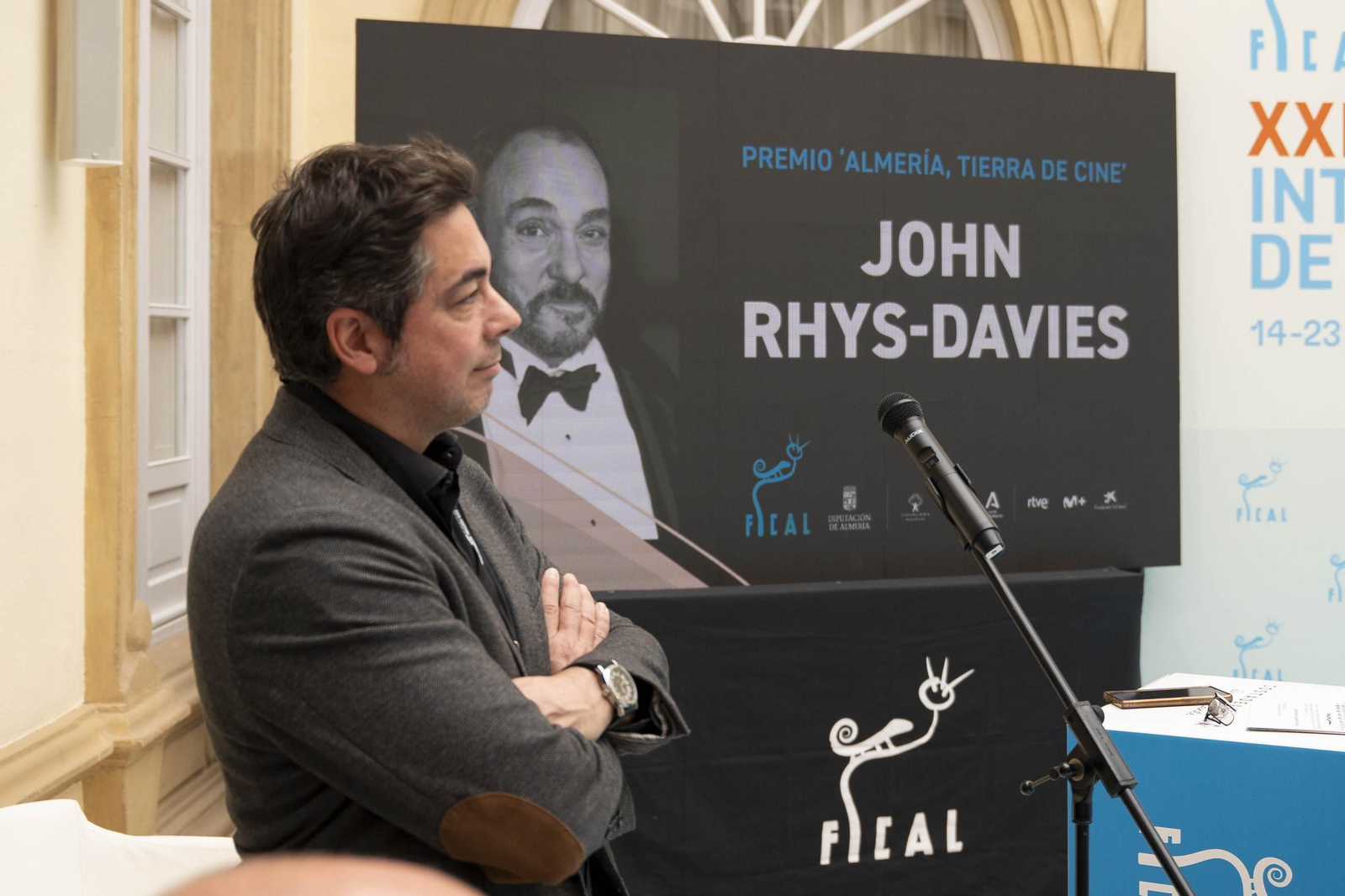 La estrella a JOHN RHYS-DAVIES luce en el paseo de la fama de Almería