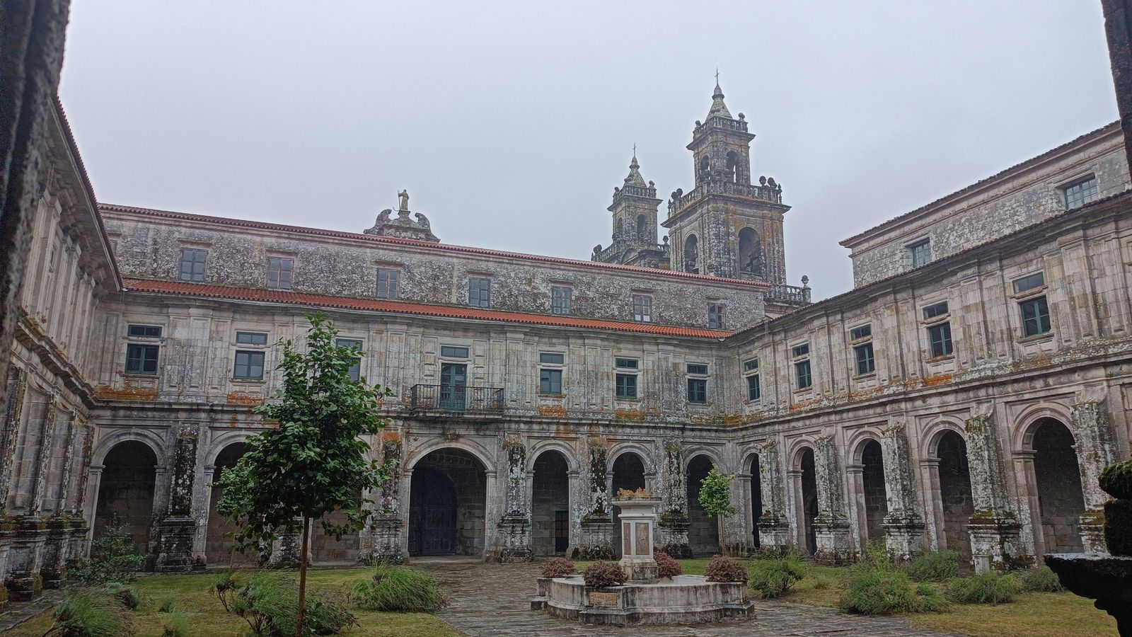 Interior del Monasterio de Oseira.