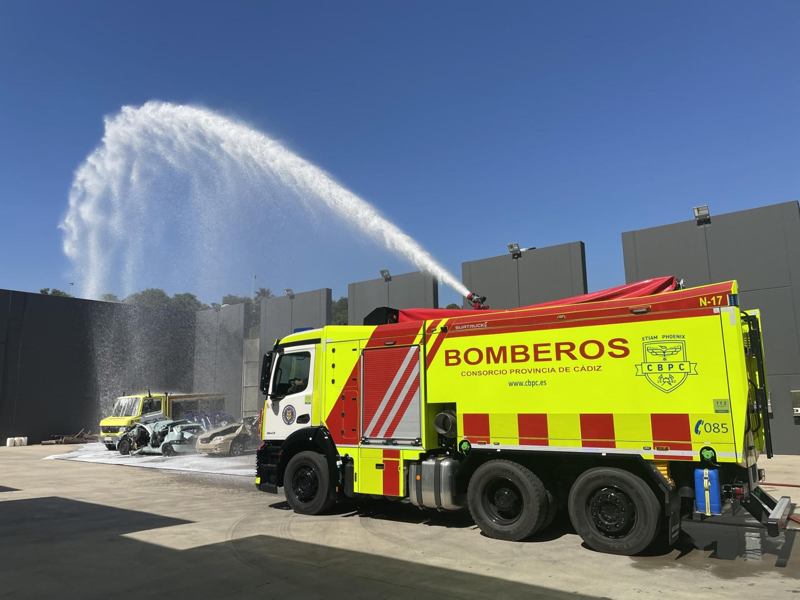 La prueba del cañón de agua.