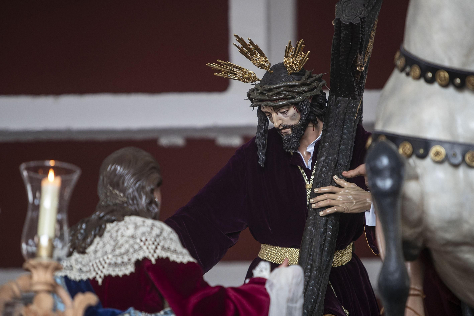 El misterio de Tres Caídas, en la parroquia de la Sagrada Familia.