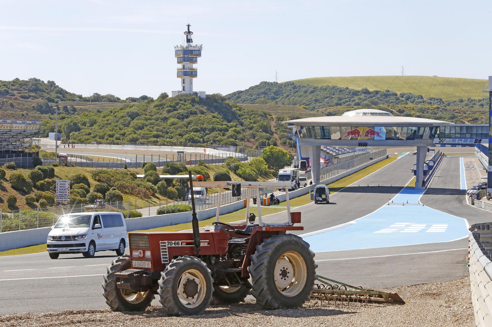 El Circuito de Jerez se engalana a falta de un solo día para el inicio oficial del Gran Premio