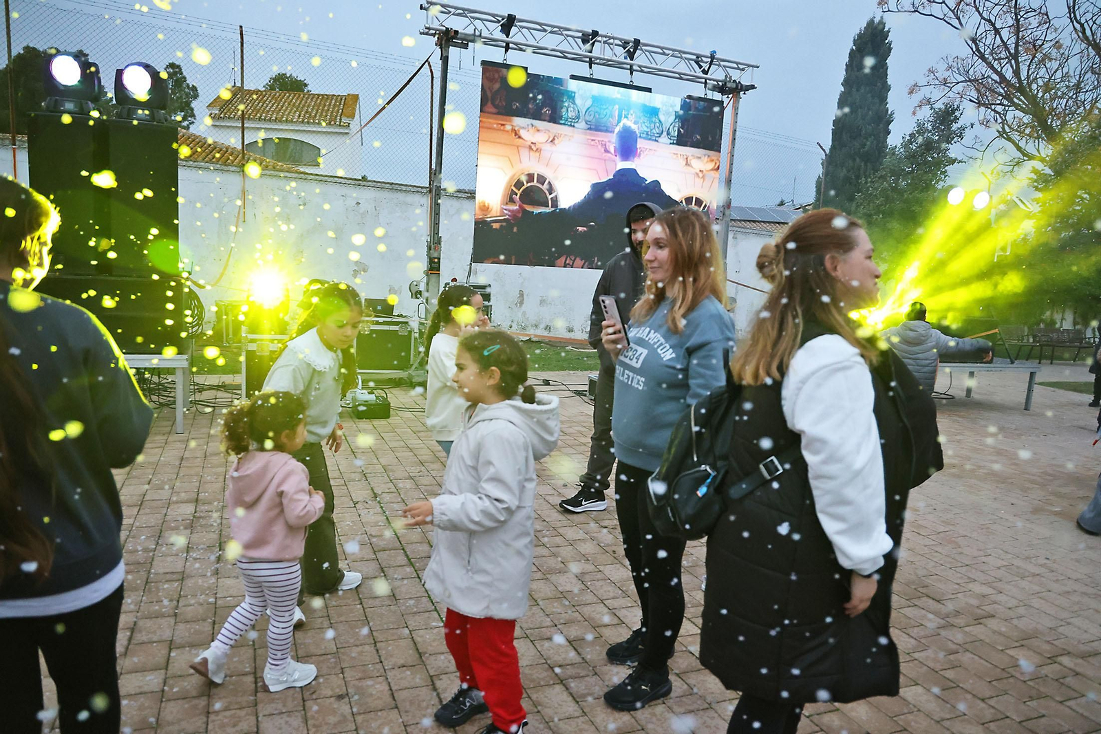 Imágenes de la nevada en el Convento de las Oblatas