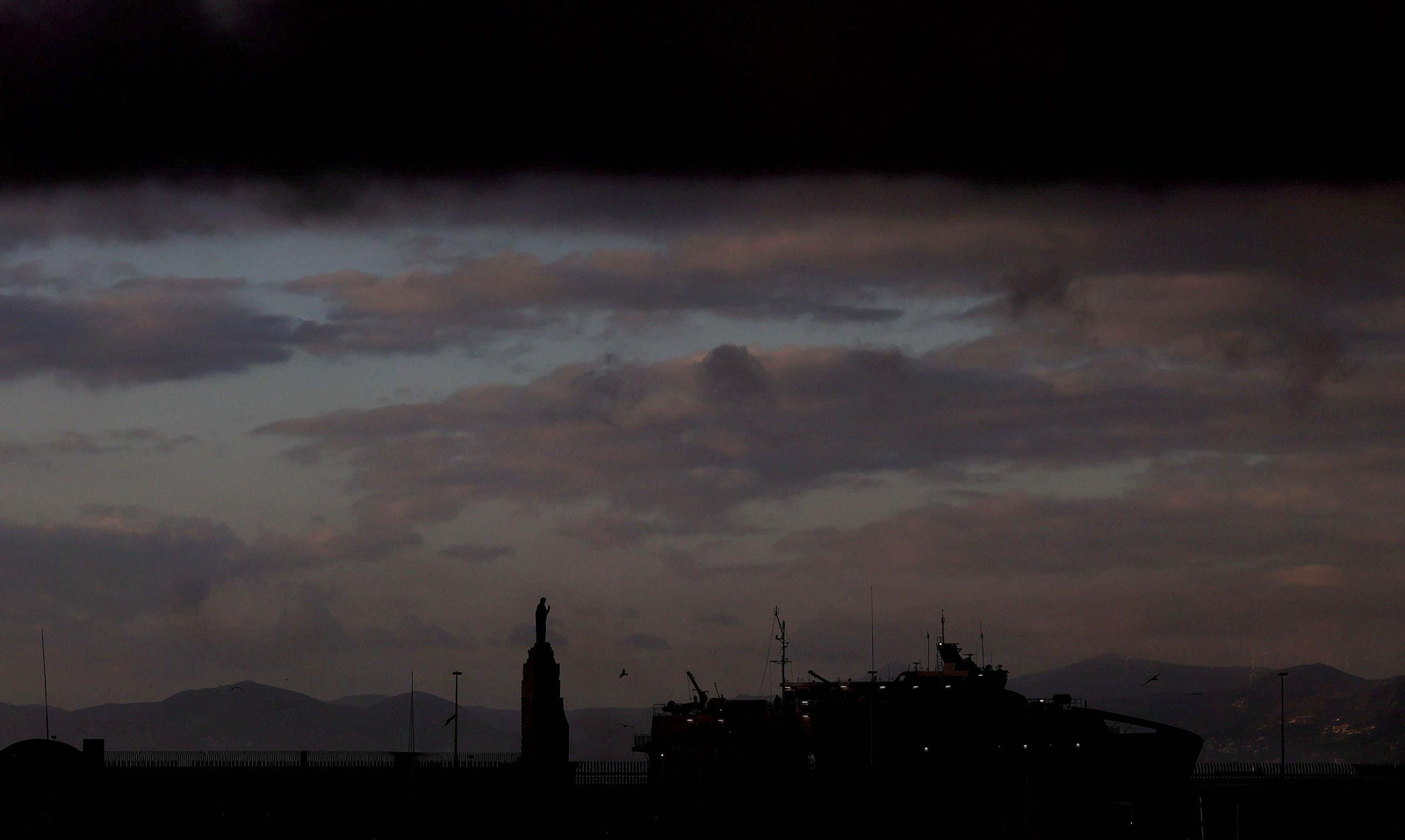 Así fue el primer viaje del 'Avemar Dos' entre Tarifa y Tánger con Baleària, en imágenes