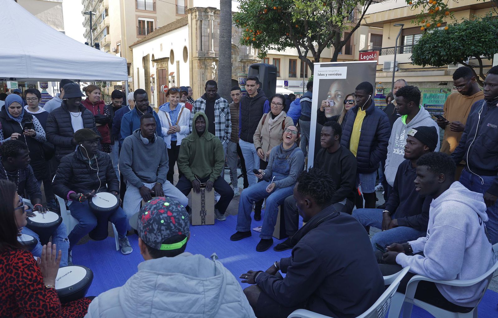Márgenes y Vínculos celebra el Día Internacional del Migrante en la Plaza Alta