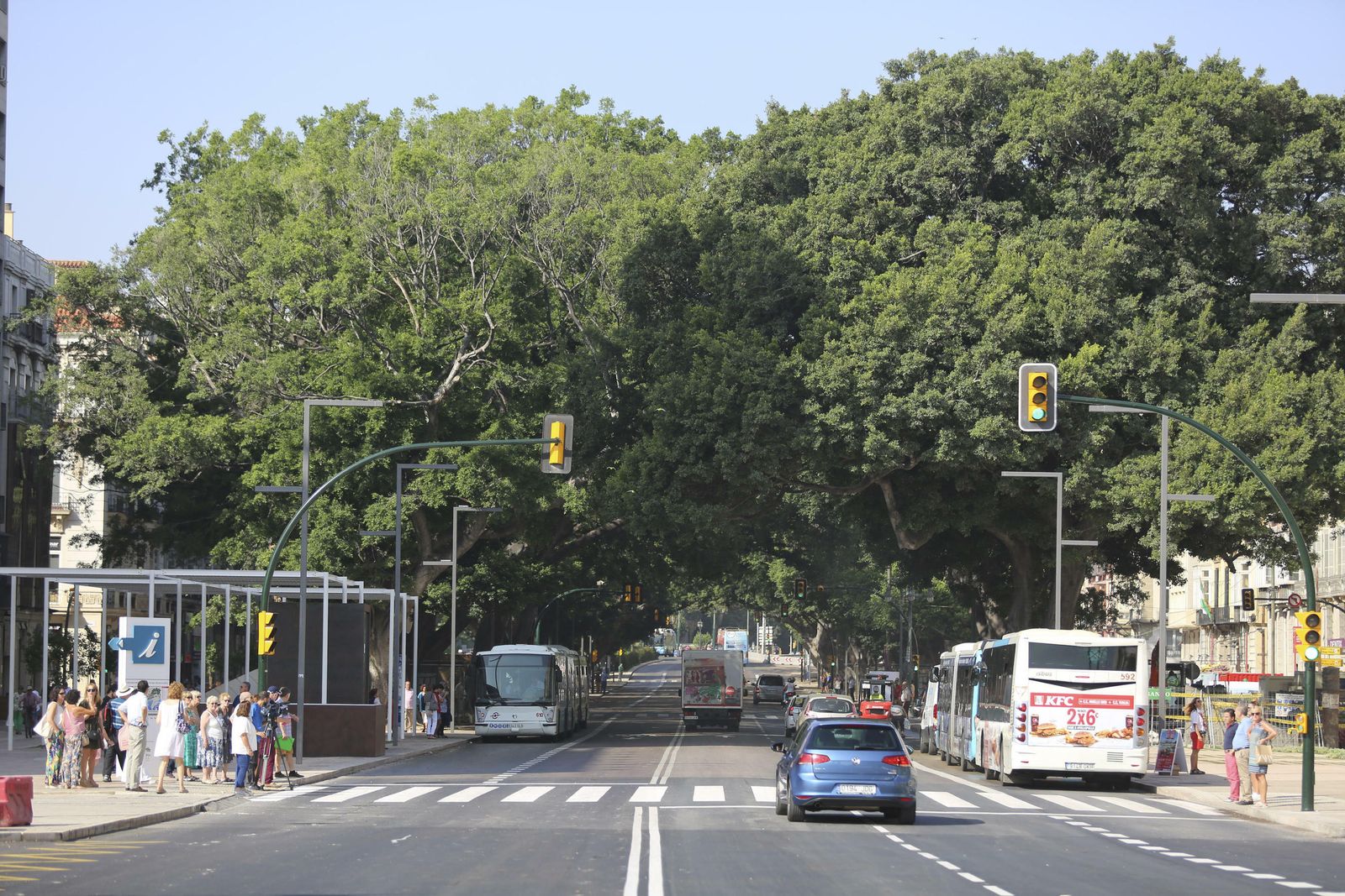 La Alameda Principal abierta al tráfico privado