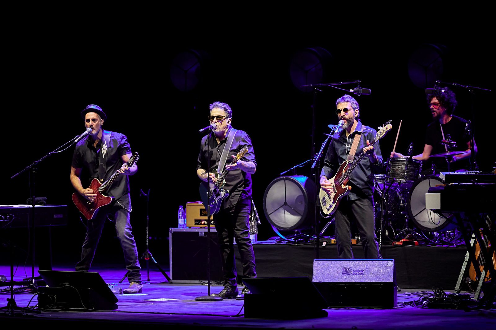 Andrés Calamaro conquista al Generalife y se mete al público en el bolsillo