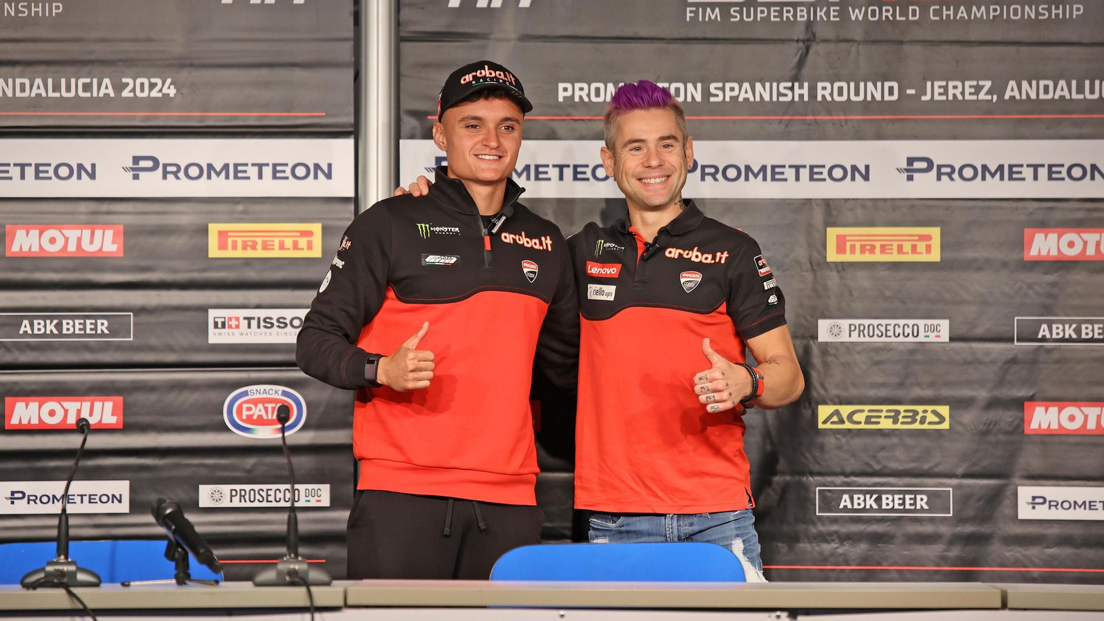 Galería de los preparatívos para la SBK en el Circuio de Jerez - Ángel Nieto