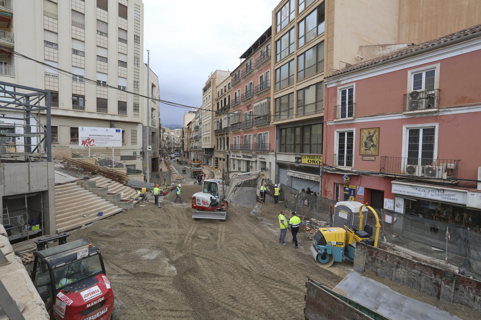 Fotos: Así está calle Carretería a unos días de Semana Santa en Málaga