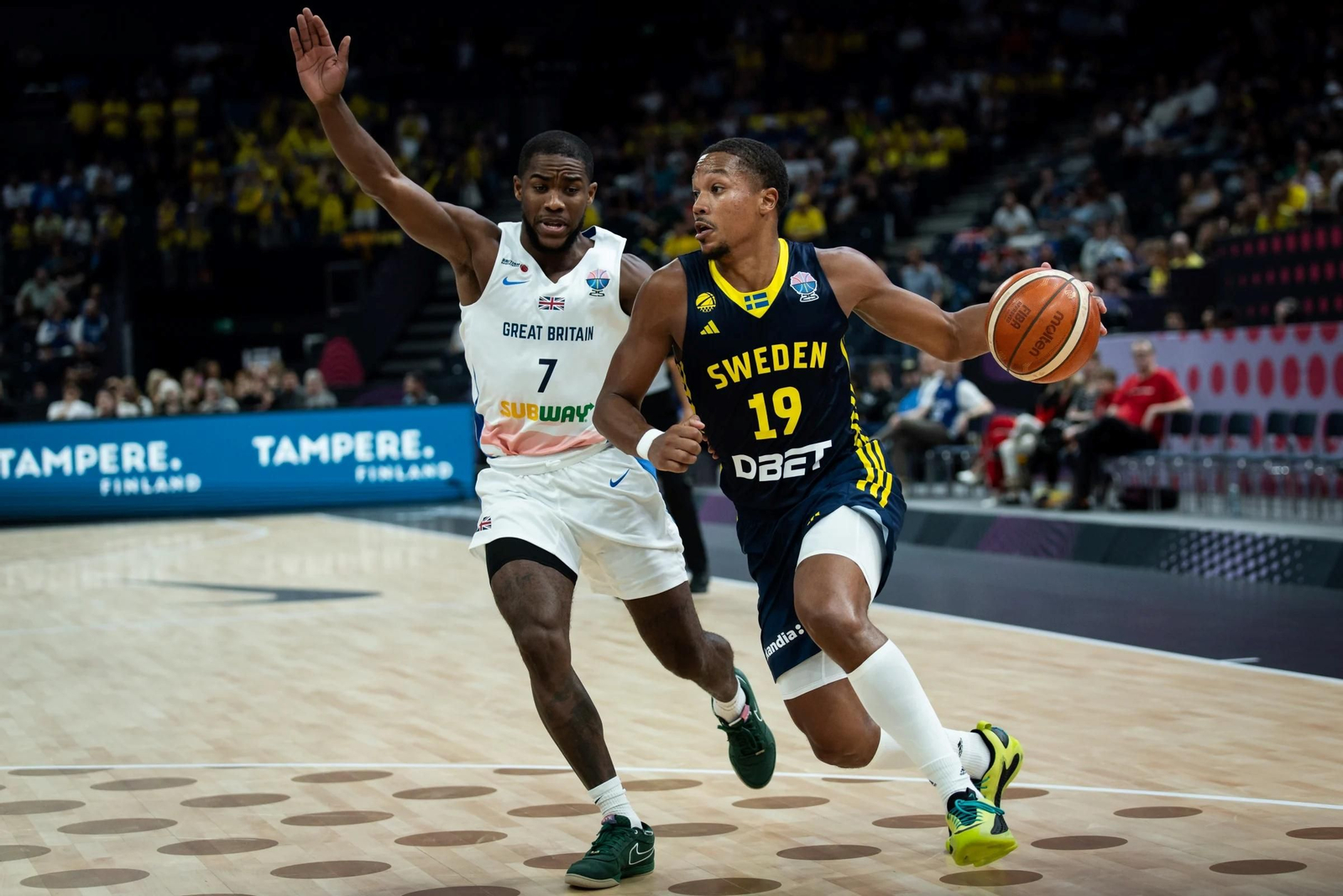 Melwin Pantzar durante el encuentro.