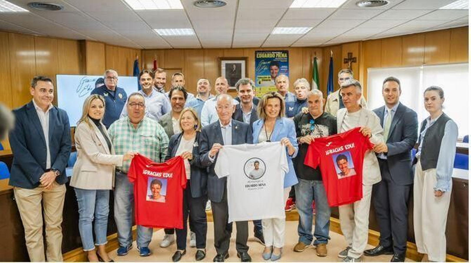 Los participantes en la presentación, este viernes en Roquetas de Mar Los participantes en la presentación, este viernes en Roquetas de Mar