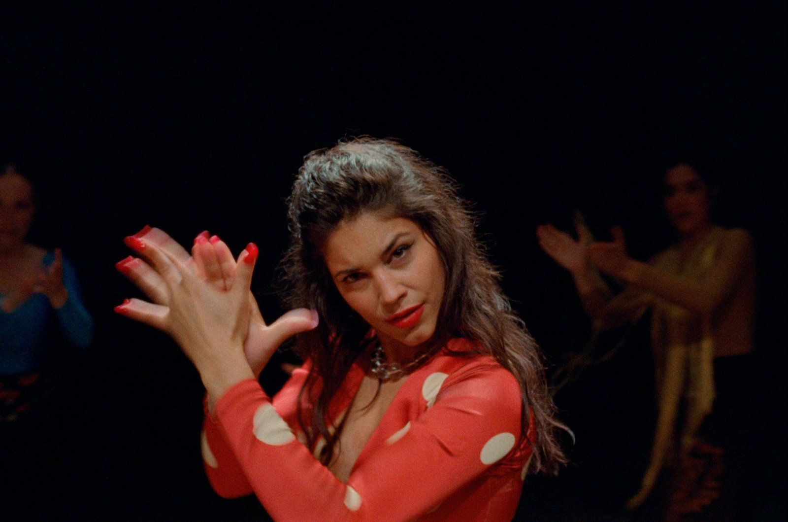 Carmen Avilés, protagonista de la campaña de Cruzcampo, en una de las escenas de 'Gitana'