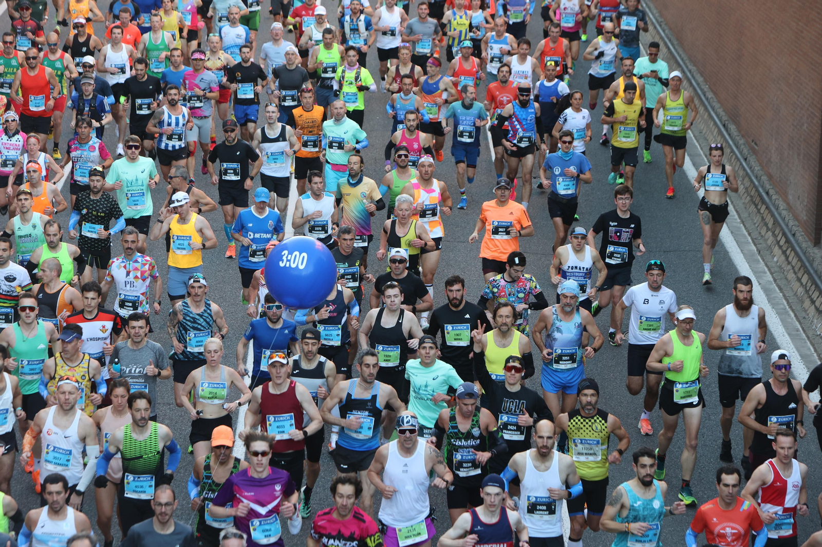 Búscate en la Zurich maratón de Sevilla