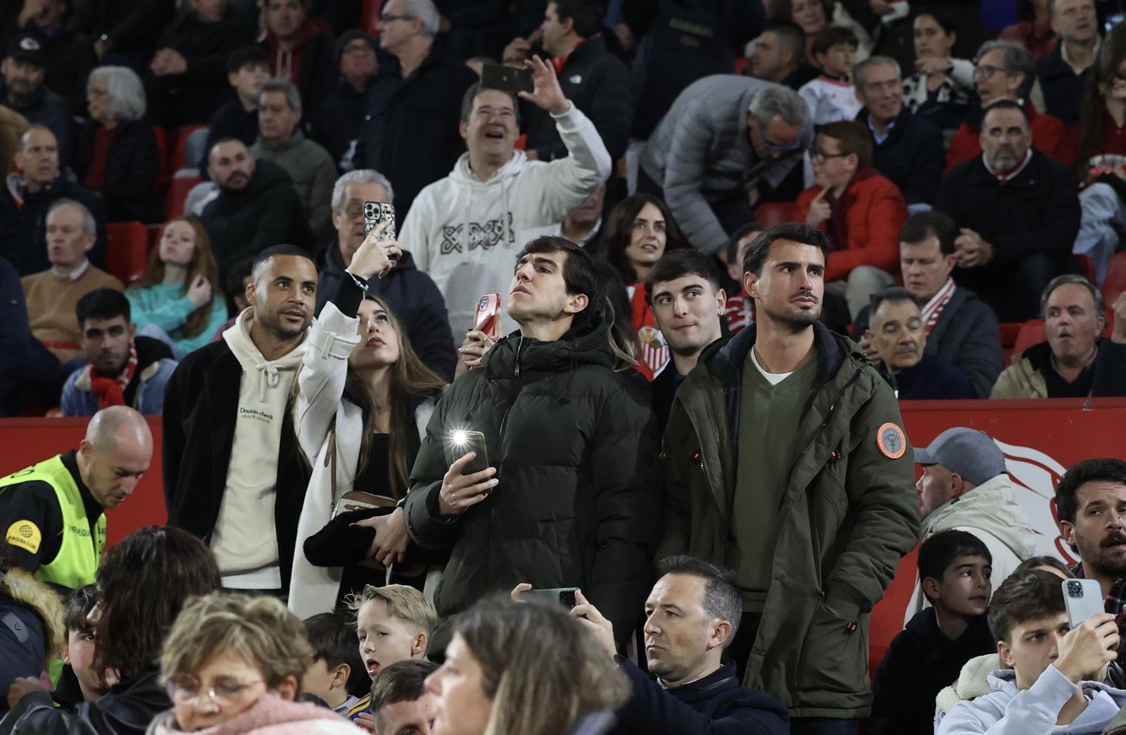 Búscate en el partido Sevilla Valencia