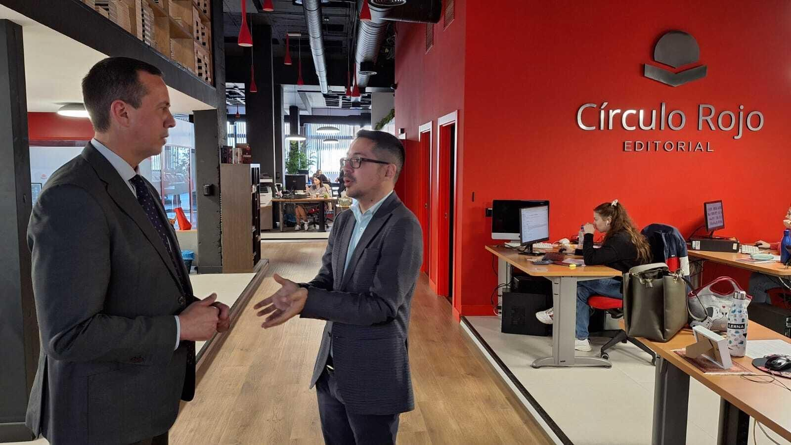 Visita a Círculo Rojo.