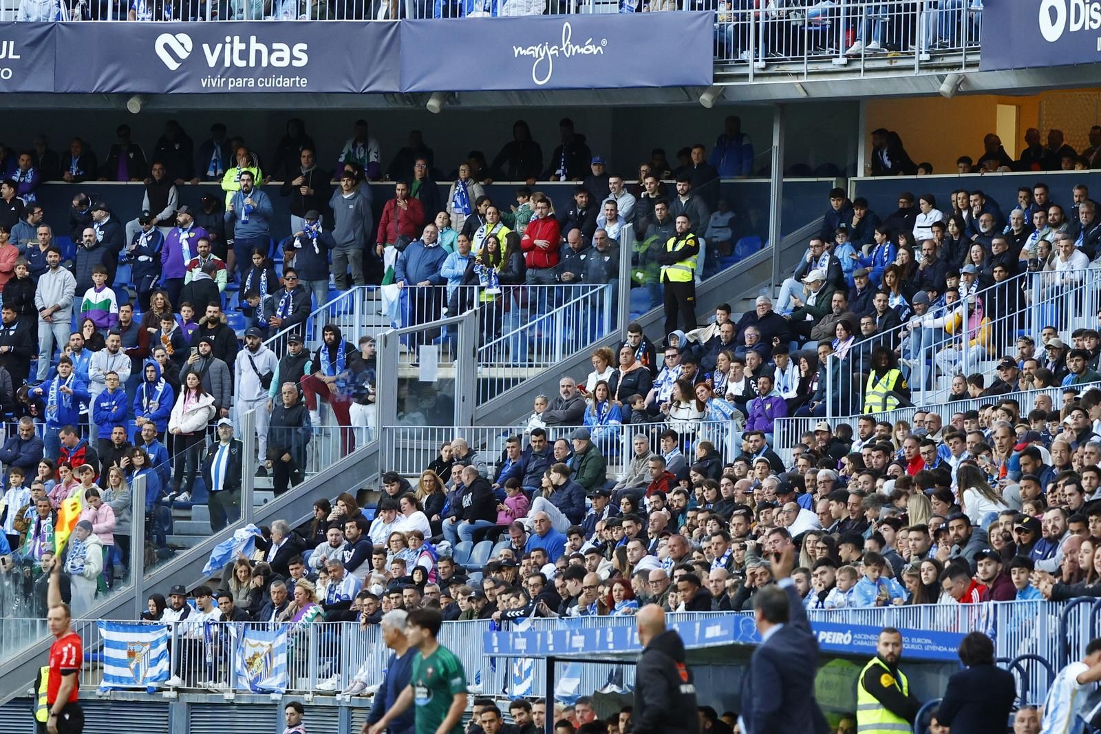 Búscate en La Rosaleda durante el Málaga CF-Racing de Ferrol